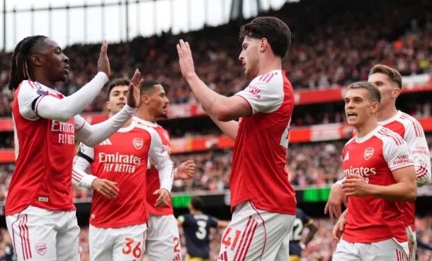 Arsenal Rebut Puncak Klasemen, Manchester City Tembus Lima Besar Premier League