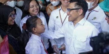 Makan Bergizi Gratis Bawa Haru di Tapanuli Tengah, Cak Imin: Ini Bukti Program Jalan Baik