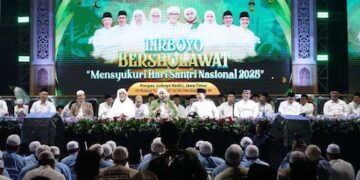 Lirboyo Bersholawat, Santri Teguhkan Iman dan Cinta Tanah Air