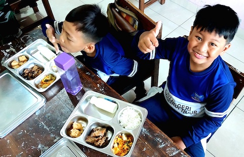 Makan Bergizi Gratis: Antara Gizi, Masa Depan Bangsa, dan Kemajuan Teknologi