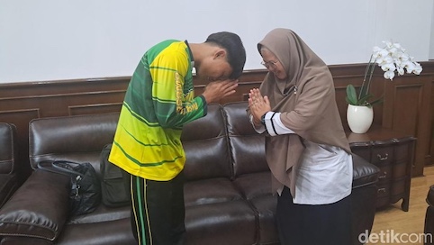 Viral Tampar Siswa, Gubernur Banten Fasilitasi Perdamaian Guru dan Murid