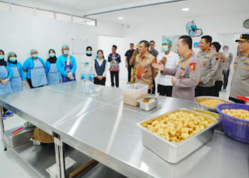 Menu MBG di Cengkareng Disambut Antusias Warga: Bersih, Bergizi, dan Bantu Ringankan Beban Orang Tua
