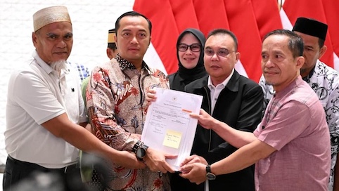 Presiden Prabowo Rehabilitasi Dua Guru Luwu Utara, Simbol Penghargaan Negara bagi Pahlawan Tanpa Tanda Jasa