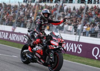 Bezzecchi Tak Terbendung di Portimao, Alex Marquez dan Acosta Lengkapi Podium