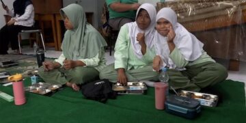 MBG di SLB Cahaya Jaya Tingkatkan Semangat Belajar dan Pola Makan Anak Berkebutuhan Khusus