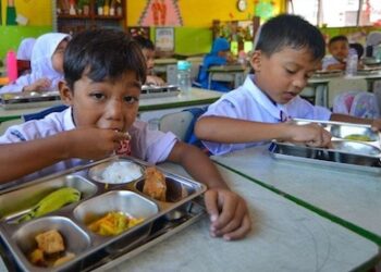 Hari Pertama Sekolah di Sumenep, Antusiasme Siswa Menguat Berkat Program MBG