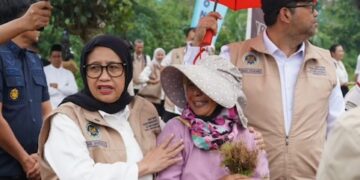 Ibu-ibu Purwakarta Bersyukur Ada MBG, Minta Menu Lebih Variatif