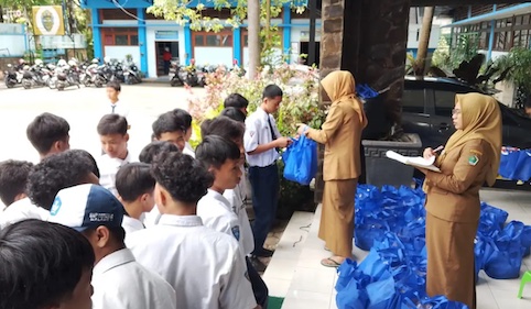 Ramadan di SMPN 6 Malang: Siswa Muslim dan Nonmuslim Terima MBG Tanpa Perbedaan