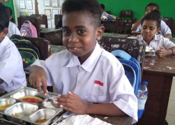 MBG Ubah Wajah Sekolah di Indonesia Timur, Gangguan Belajar Turun hingga 14,85 Persen