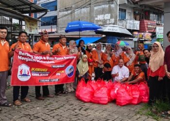 Ikawangi Korwil Bogor Tebar Ratusan Takjil di Kota Bogor, Lanjut Bukber Guyub Rukun Selawase