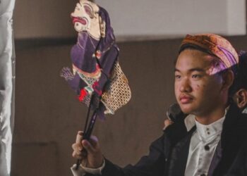 Mahasiswa ITS Ini Lestarikan Wayang, Tampil dengan Bahasa Indonesia, Jawa, dan Mandarin