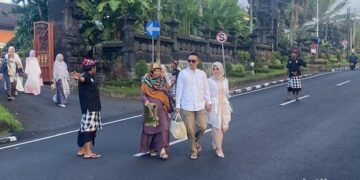 Di Karangasem, Pecalang Jaga Ibadah Umat Muslim dengan Penuh Harmoni