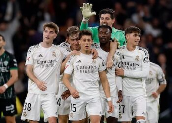 Real Madrid Hajar Elche 4-1, Arda Güler Tutup Laga dengan Gol Spektakuler