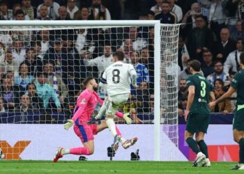Valverde Hat-trick, El Real Bantai Man City di Bernabeu