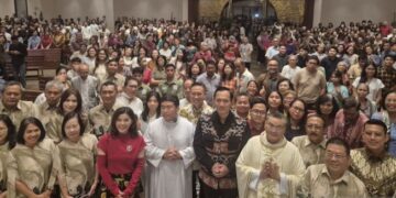 AHY Ajak Masyarakat Bersatu Hadapi Gejolak Dunia saat Malam Paskah