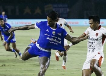 Main 10 Orang, Persib Menang Dramatis 3-2 atas Bali United