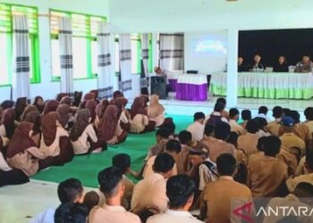 Tangkal Radikalisme Sejak Dini, Pelajar SMP Kabila Bone Dapat Pembekalan Wawasan Kebangsaan dan Literasi Digital