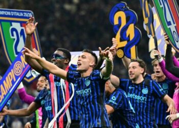 Sikat Parma 2-0, Inter Milan Kunci Scudetto ke-21