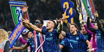 Sikat Parma 2-0, Inter Milan Kunci Scudetto ke-21