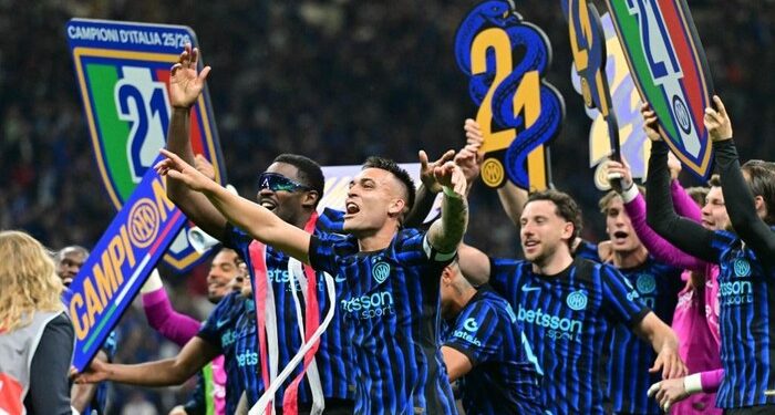 Sikat Parma 2-0, Inter Milan Kunci Scudetto ke-21