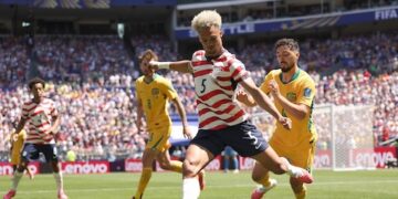Sikat Australia 2-0, AS Kunci Tiket 32 Besar, Samai Rekor Hampir Seabad di Piala Dunia