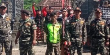 Potret Harmoni di Banyuwangi, Banser Bantu Amankan Perayaan Galungan-Kuningan