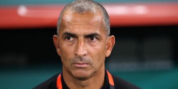 Dibantai Swedia 5-1, Tunisia Pecat Sabri Lamouchi?