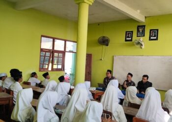 Ratusan Siswa Baru Al-Islamiyah Lamongan Edukasi Duta Damai BNPT tentang Bullying dan Ekstremisme Digital
