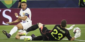 Unai Simon Enggan Adu Penalti, Ingin Spanyol Tuntaskan Prancis dalam 90 Menit