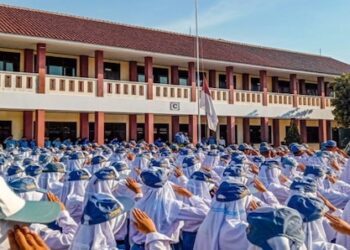 Cegah Paparan Radikalisme Digital, Sekolah di Kabupaten Cirebon Perketat Aturan Membawa Ponsel