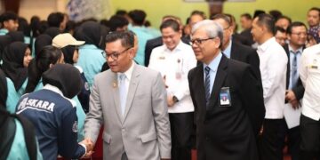 Gubernur Lemhannas Minta Mahasiswa UNS Kritis Hadapi Ledakan Informasi dan AI