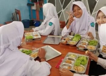 MBG di Desa Tertinggal Lebak: Menu Bergizi hingga Lapangan Kerja untuk Warga Lokal