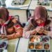 Dari Kotak MBG ke Prestasi: Kisah Siswa SMPN 23 Surabaya Menjaga Energi dan Mengejar Mimpi