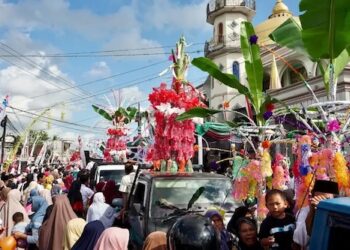 Endog-Endogan di Banyuwangi: Ketika Tradisi Maulid Menjaga Guyub Warga di Era Digital