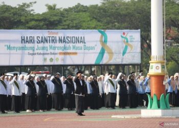 Pemkab Bekasi Ajak Santri Jadikan Ilmu sebagai Senjata Membangun Negeri