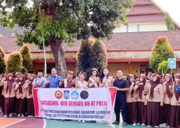 Pelajar SMAN 1 Mataram Dibekali Cara Tangkal Radikalisme dan Perundungan
