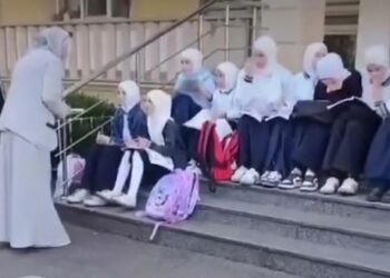 Azerbaijan Larang Siswi Berjilbab, Demonstrasi dan Protes Pun Meluas